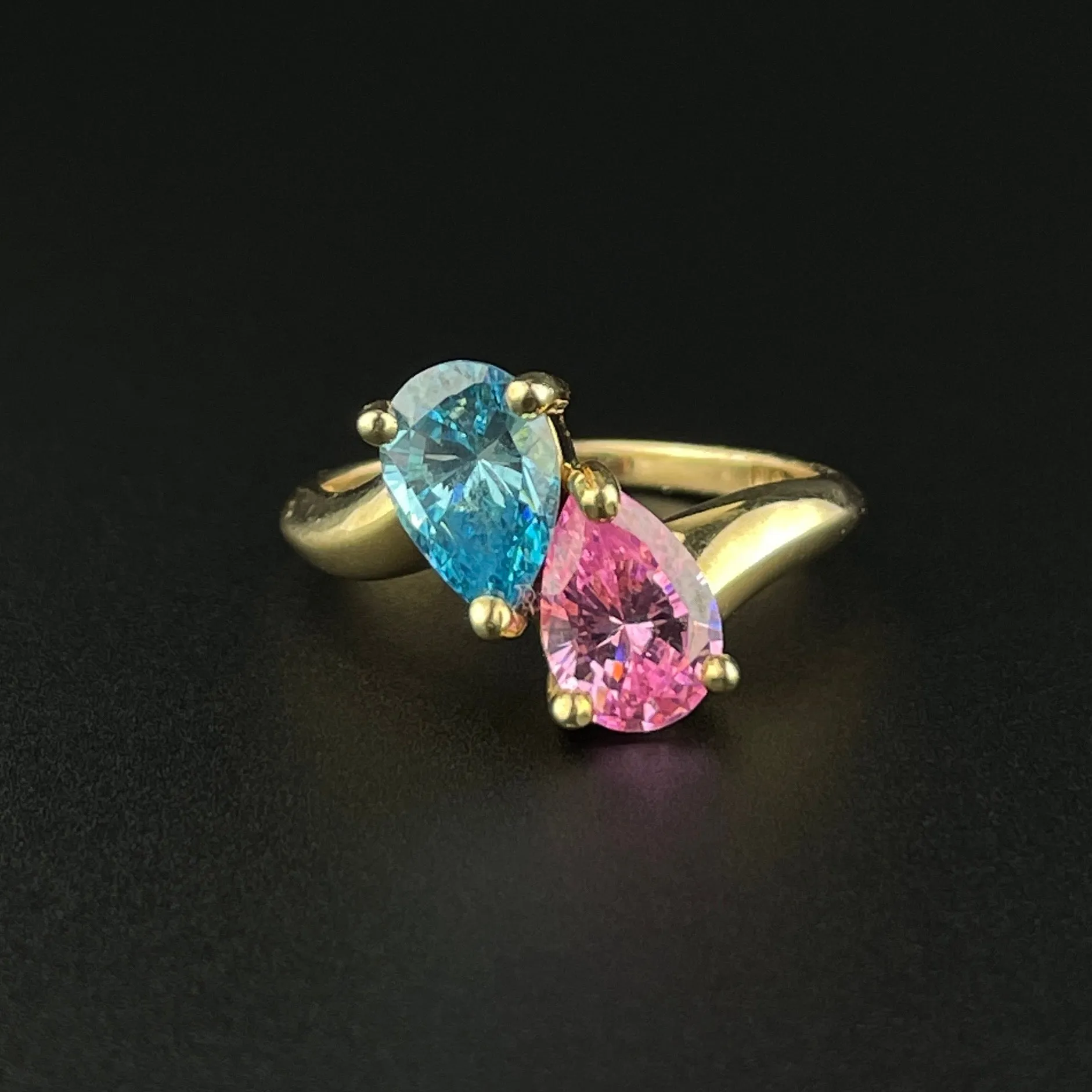 14K Gold Simulated Pink Sapphire Blue Topaz Bypass Ring, Sz 7 3/4