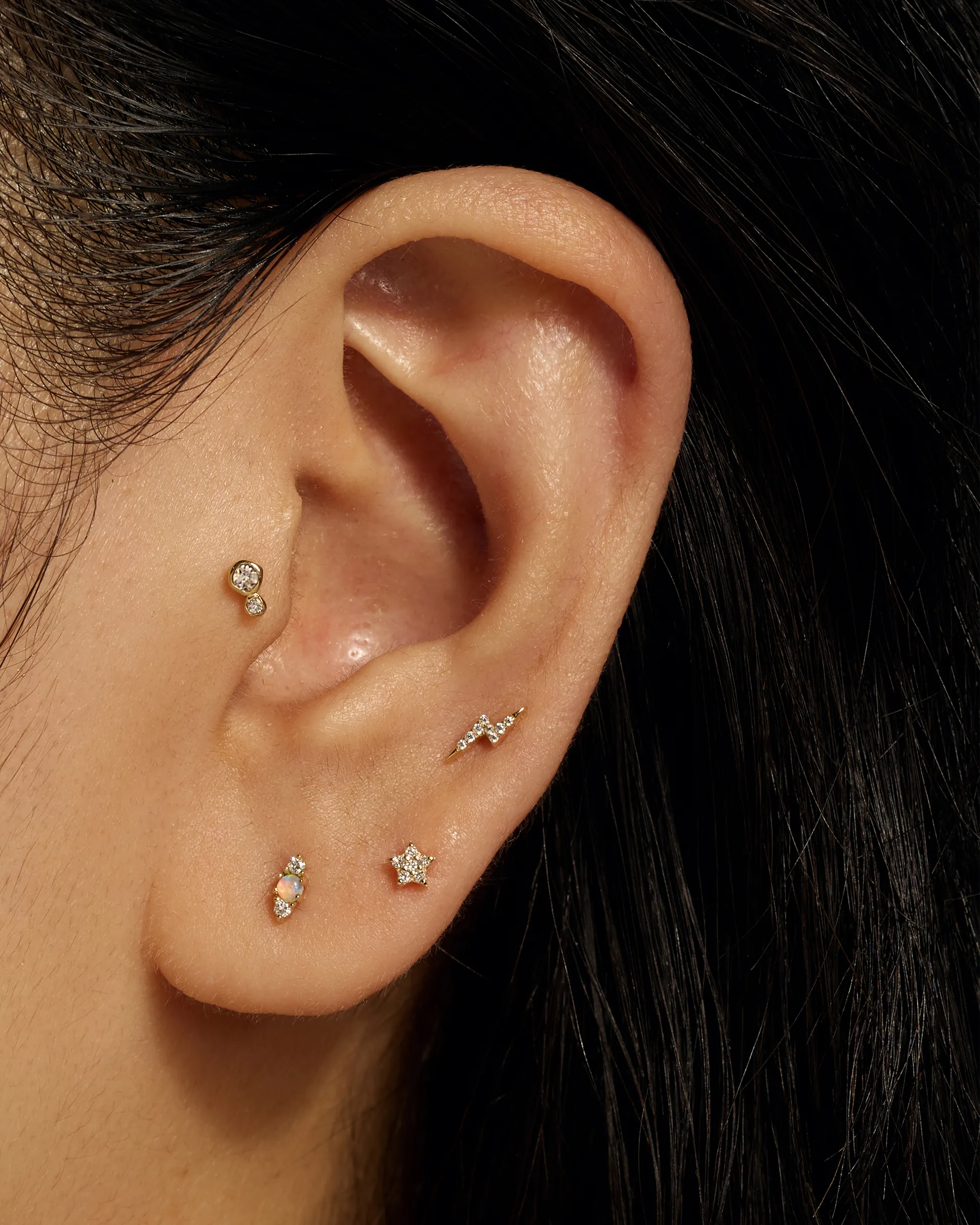 14k Midnight Rain Stud