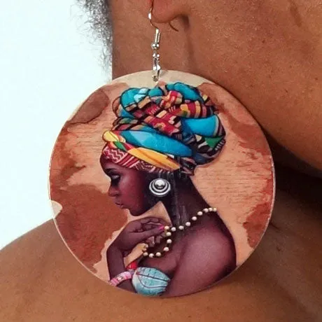 Africa inspired wooden earrings | African woman