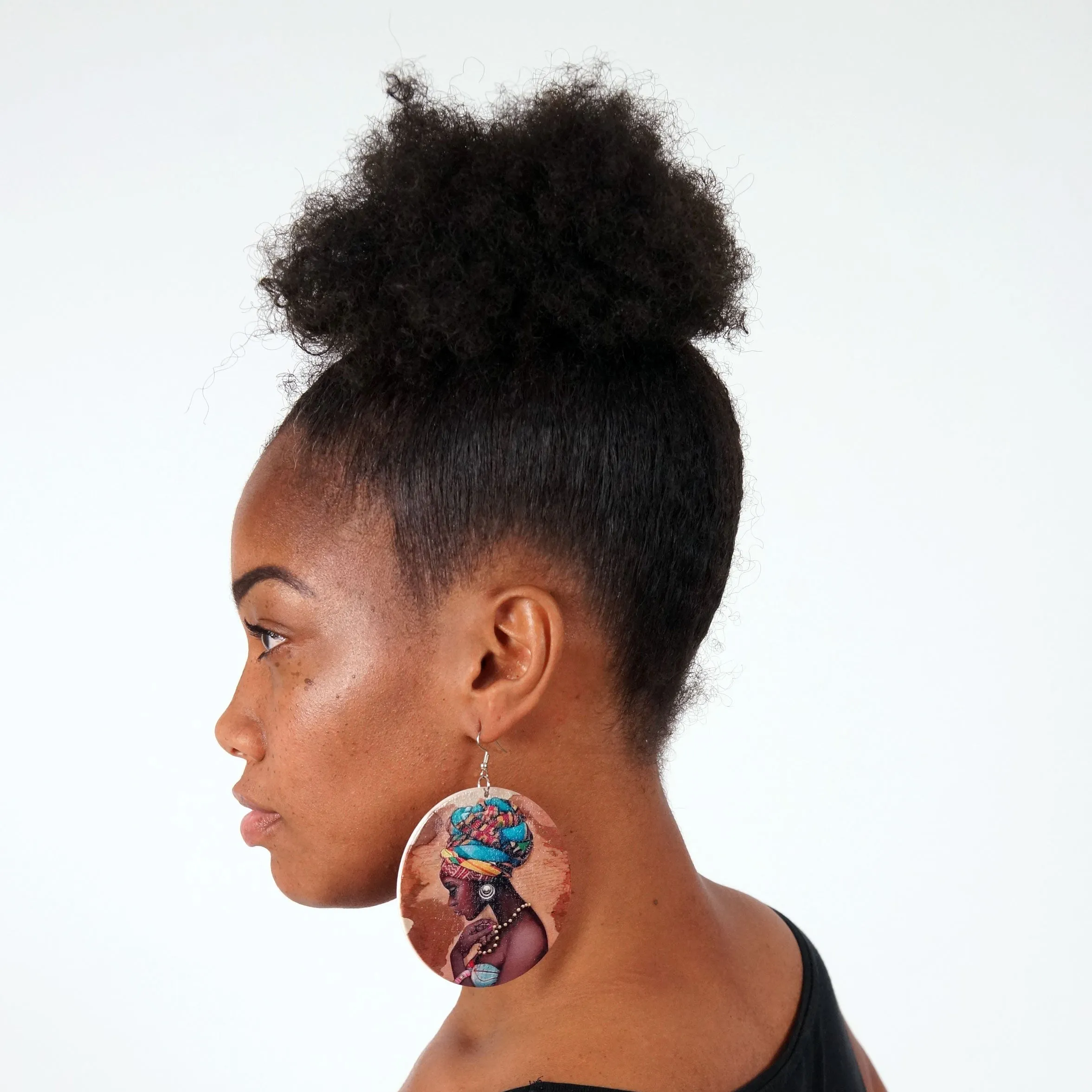 Africa inspired wooden earrings | African woman