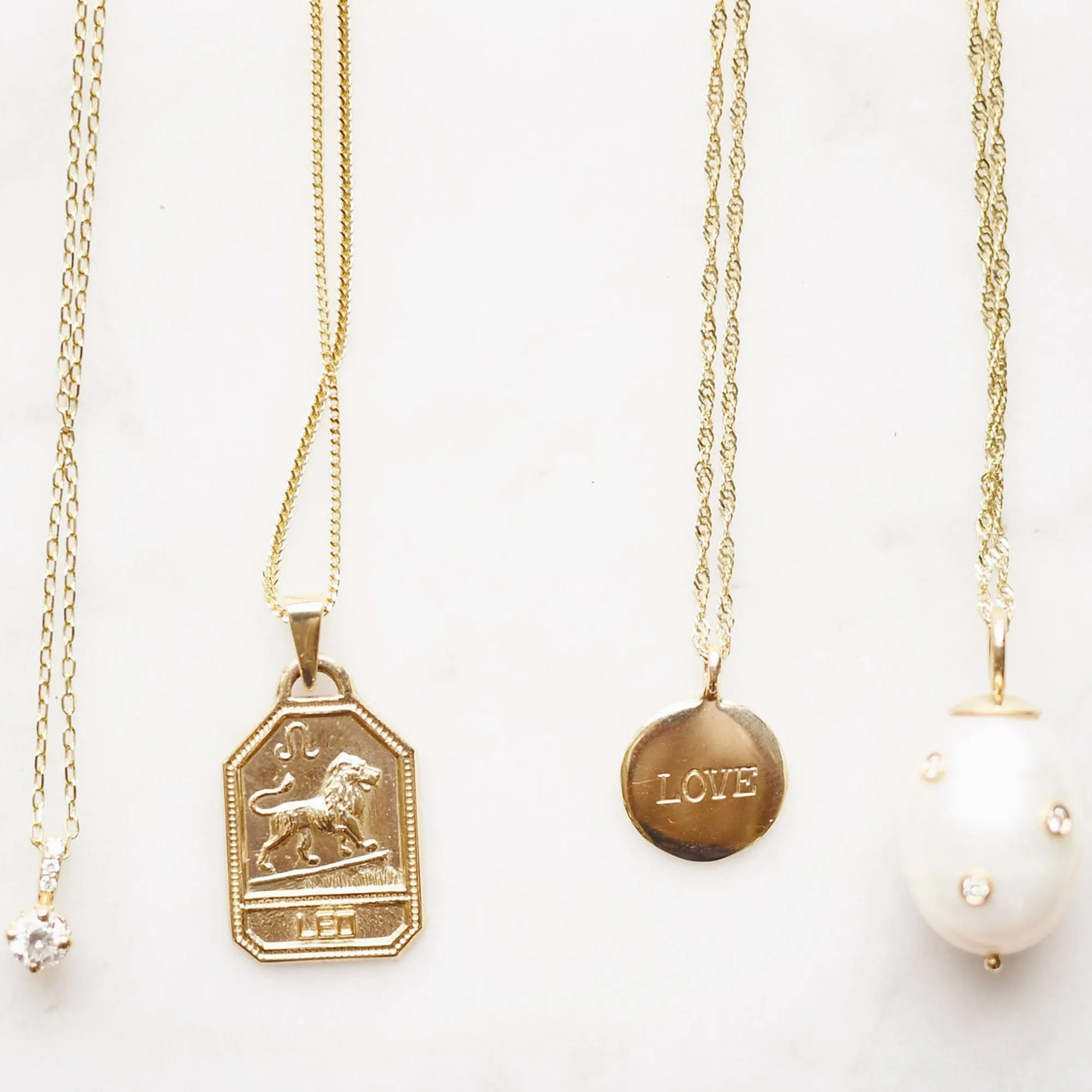 Demi Medallion Signet Necklace