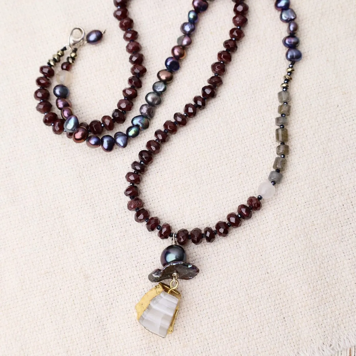 Garnet and Pearl Mix Necklace