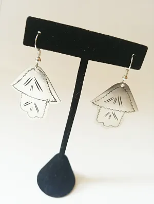 Hasma Earrings Silver