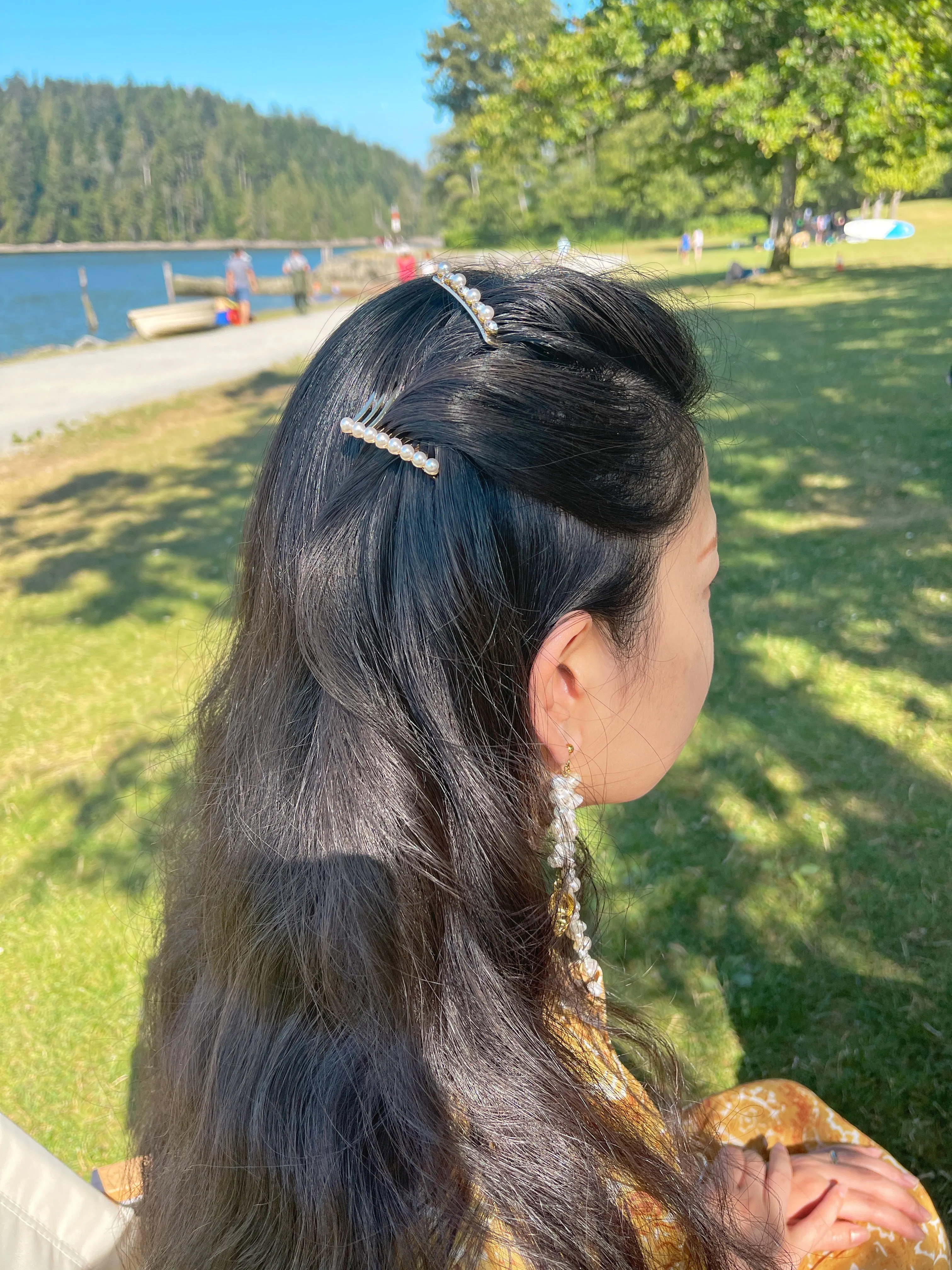 Inverted Pearl Seamless Bangs Hair Clip