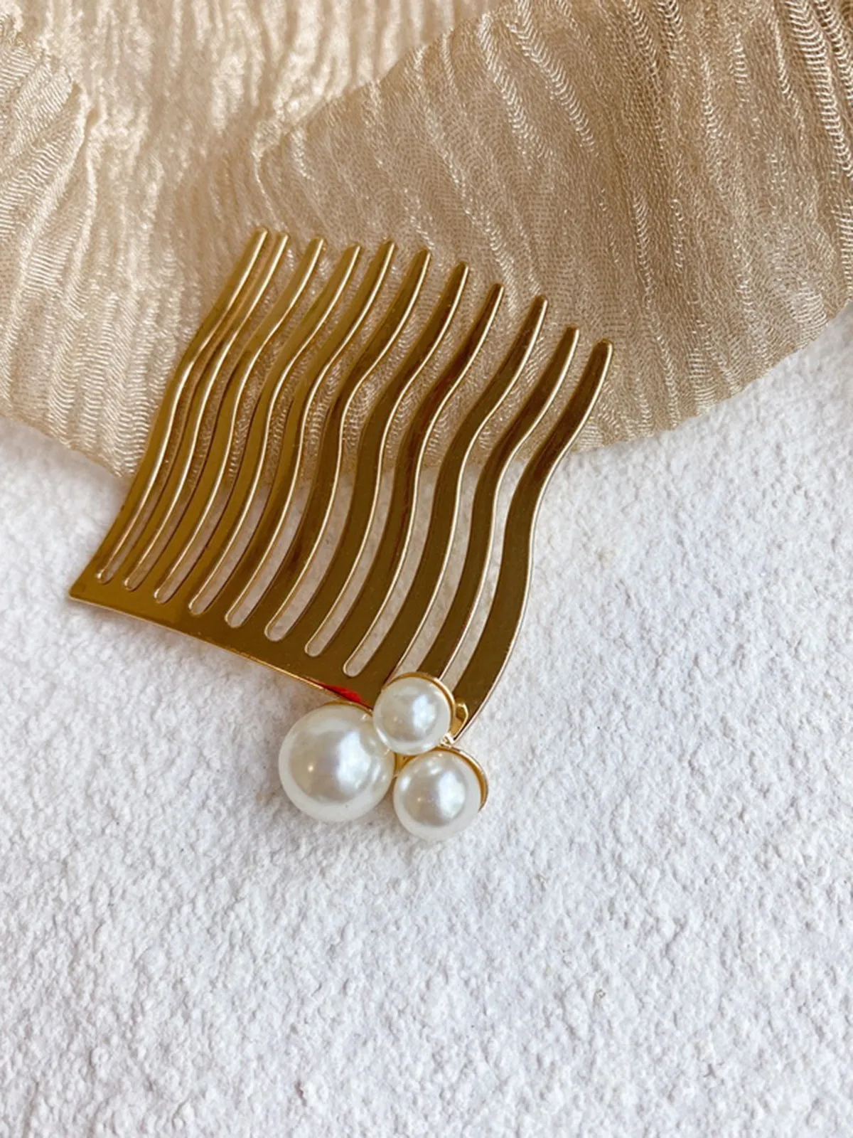 Inverted Pearl Seamless Bangs Hair Clip