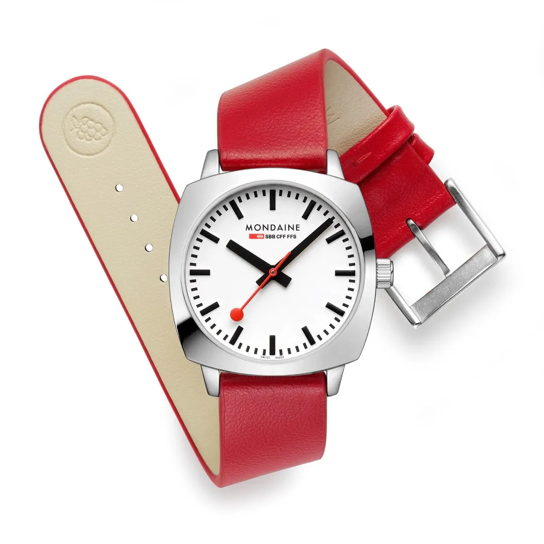 Petite Cushion, Red vegan grape leather, 31 mm