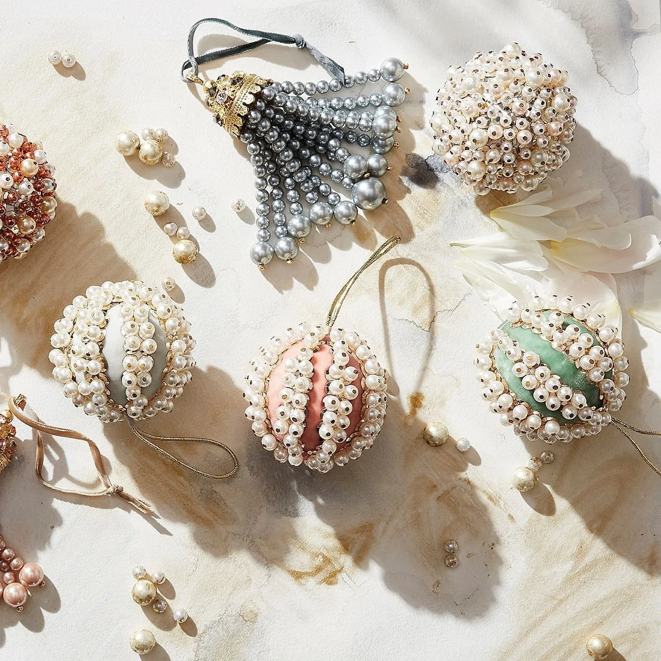 SECOND Multi pearl ball ornament, cream