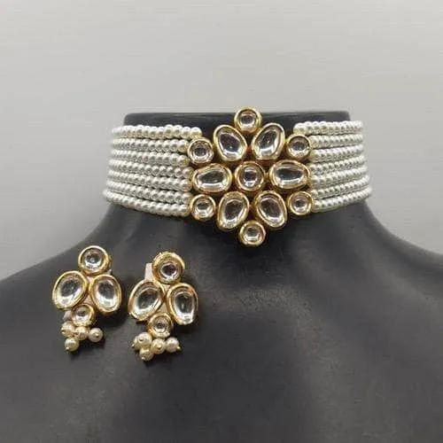 Simple Kundan Patch Choker Set