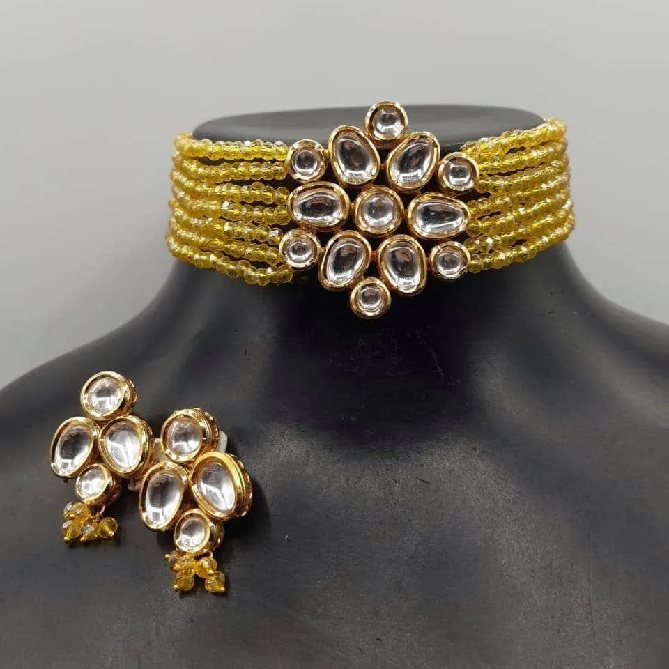 Simple Kundan Patch Choker Set