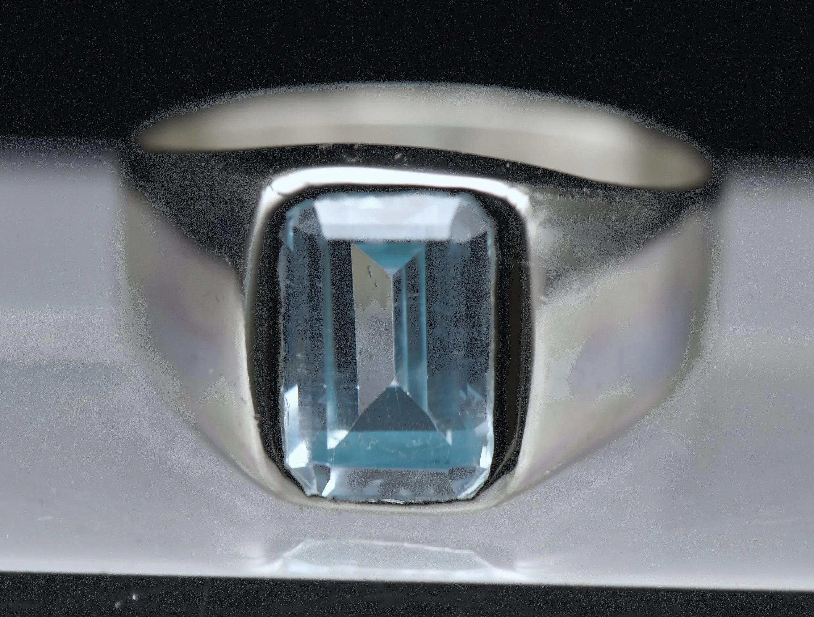 Vintage Sterling Silver Imitation Blue Topaz Ring - Size 12.25