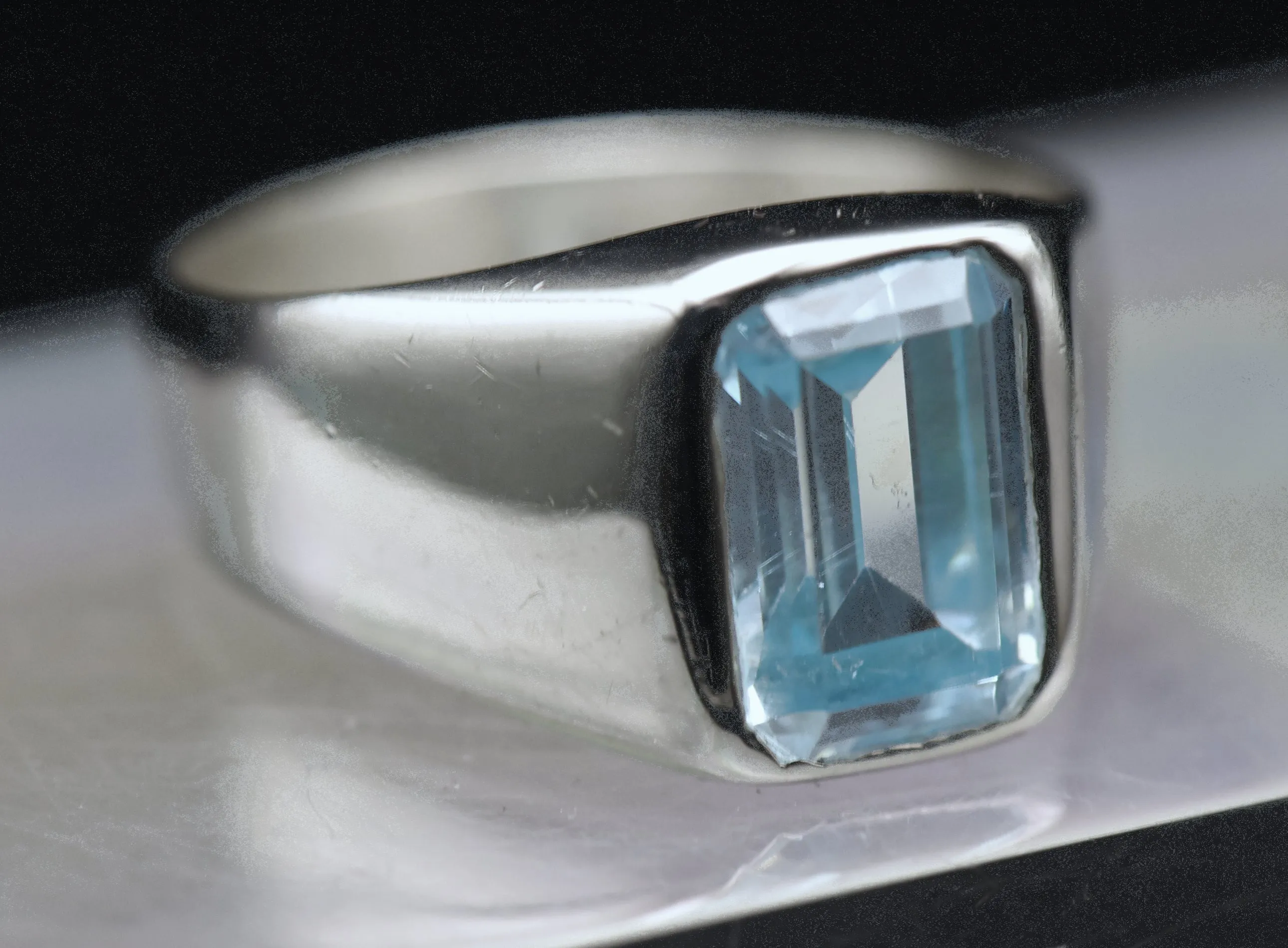 Vintage Sterling Silver Imitation Blue Topaz Ring - Size 12.25